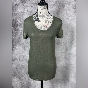 a new day Trendy Gold Shimmer Short Sleeve V Neck Women's Top Size X-Small